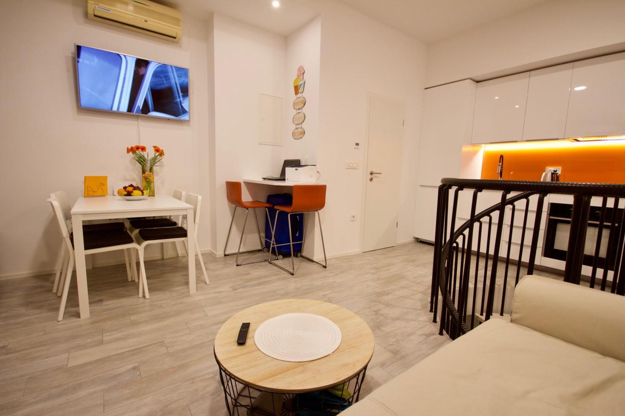 Albina Apartment Lubiana Esterno foto